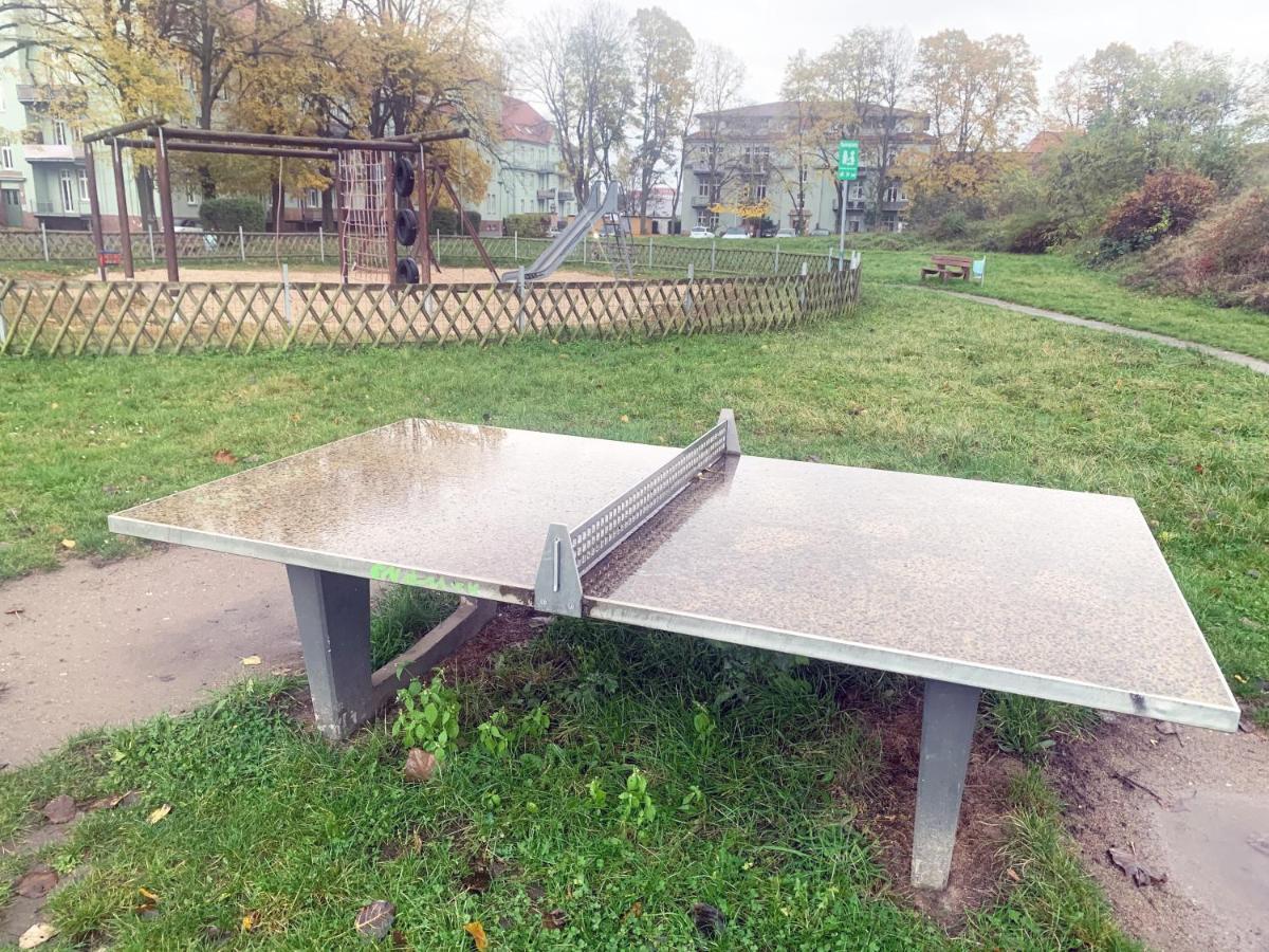 Ruhig - Privatparkplatz - Barrierearm Quiet - Private Car Park - Low Barrier Magdeburg Exterior photo